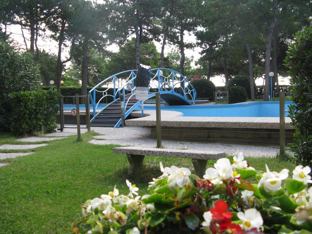Condominio Cristallo リニャーノ・サッビアドーロ エクステリア 写真